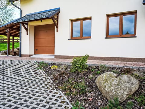 Plant, Window, Building, Wood, Road Surface, Asphalt, House, Urban Design, Flooring, Wall