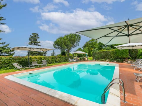 Water, Cloud, Sky, Plant, Property, Swimming Pool, Nature, Azure, Shade, Tree