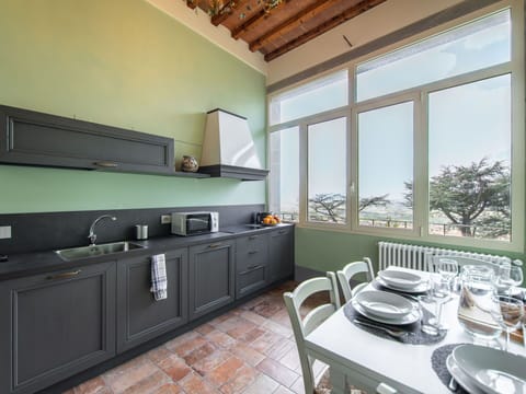 Cabinetry, Furniture, Property, Countertop, Table, Sink, Building, Tableware, Kitchen, Interior Design