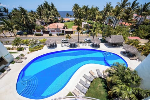 Steps to the beach is all you need