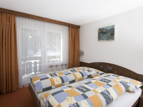 Property, Furniture, Comfort, Wood, Textile, Curtain, Interior Design, Floor, Bed Frame, Shade