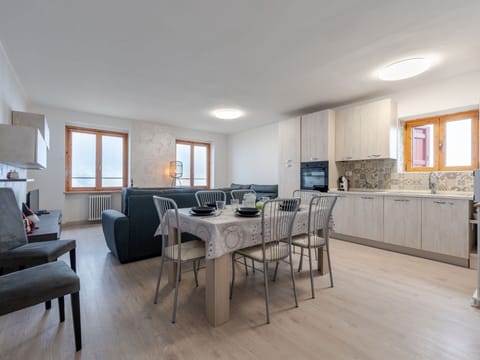 Table, Furniture, Window, Building, Chair, Wood, Living Room, House, Kitchen