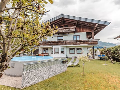 Sky, Building, Cloud, Property, Plant, Window, Architecture, Tree, House, Urban Design