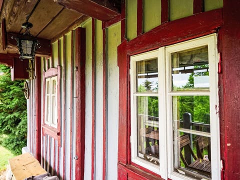 Building, Window, Wood, Plant, Door, Wall, Material Property, Shade, Brick