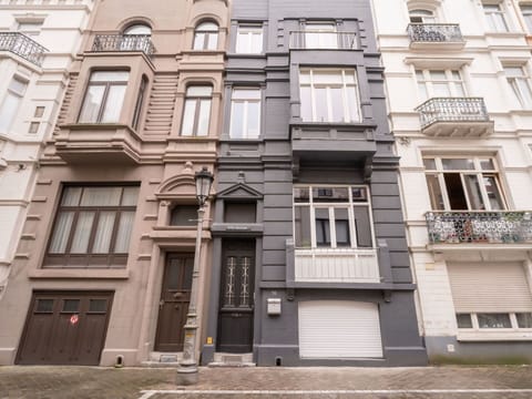 Building, Window, Architecture, Door, Condominium, Residential Area, Urban Design, Facade, Real Estate, Symmetry