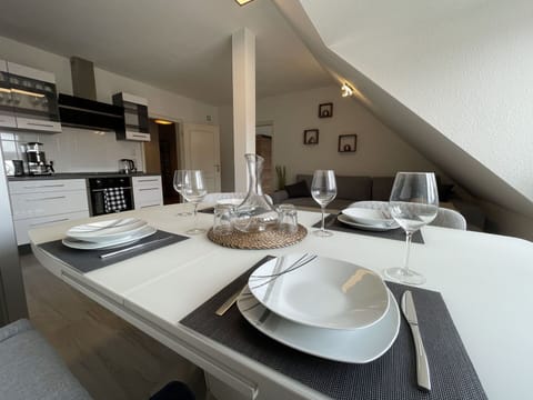 Property, Furniture, Tableware, Dishware, Table, Cabinetry, Wood, Interior Design, Floor