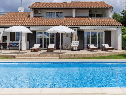 Water, Property, Building, Sky, Window, Plant, Azure, Shade, Cloud, Swimming Pool