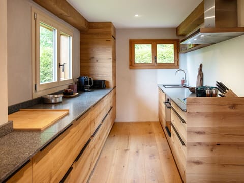 Food, Sky, Table, Tableware, Mountain, Cloud, Plant, Furniture, Green, Natural Landscape