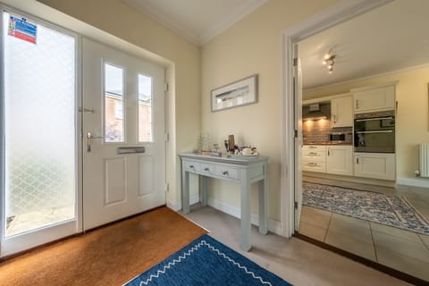 Ground floor: Entrance hall and in to the kitchen