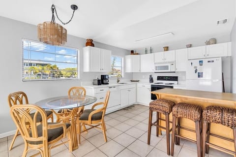 Sunny Side Down - Anna Maria Vacations