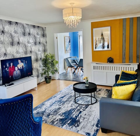 Living Room / Lounge