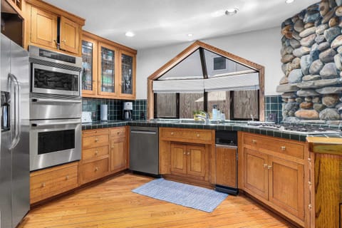 Kitchen - Main Floor