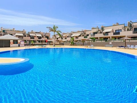 Water, Sky, Property, Building, Swimming Pool, Cloud, Azure, House, Outdoor Furniture, Body Of Water