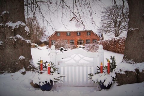 Holiday Home Exterior [winter]