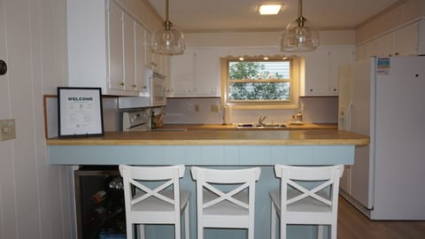 Well-equipped kitchen 