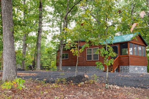 Tucked away in a wooded setting the Timber cabin provides lots of privacy for your getaway.