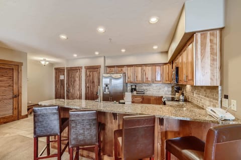 Additional counter seating