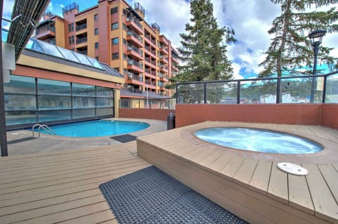 Hot tub and swimming pool in resort