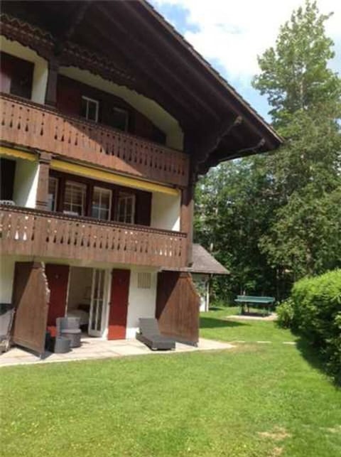Chalet Oberland with garden seating and 2 balconies, south side

