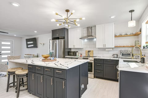 Kitchen | Crockpot | Toaster Oven | 1st Floor