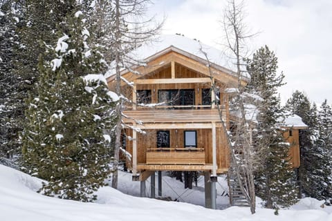 Holiday Home Exterior [winter]