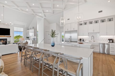 Eyes on Sunrise (102)