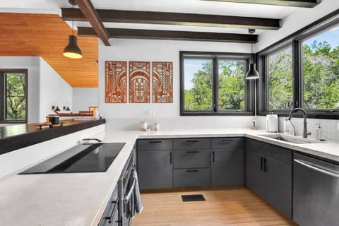 Plenty of countertop room