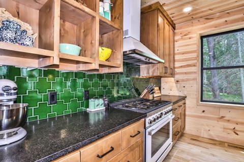 Unleash your inner Chef in this beautiful modern kitchen