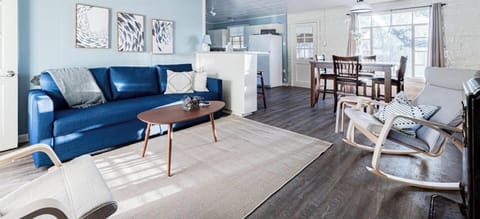 Unwind in our cozy living room with a glass of award-winning wine from Flat Creek Winery. Enjoy your favorite shows on the smart TV with Netflix streaming.