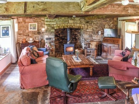 Living area | Cwmberwyn, Hundred House, Llandrindod Wells