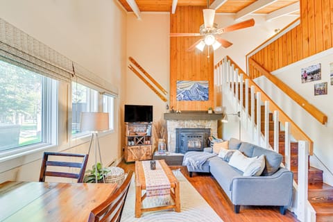 Big Sky Vacation Rental | 1BR | 1BA | 600 Sq Ft | 1 Step Required