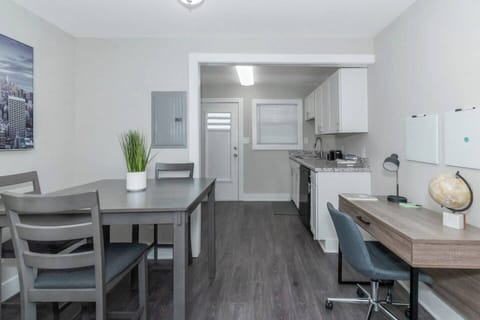 Bright dining space ideal for meals or morning coffee before exploring Atlanta.