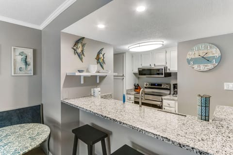 Counter Top for Snacking