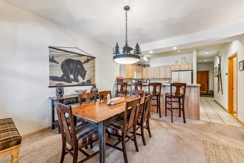 Dining Room: 6-person dining table, connected to the living room and kitchen