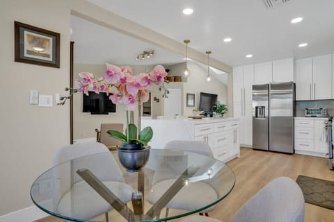 Round table in the kitchen to gather around for a chat