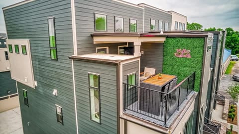 Lounge the day away in the fresh air on the 3rd-floor deck