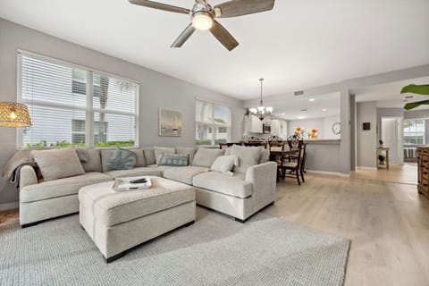 Living room with a dining room