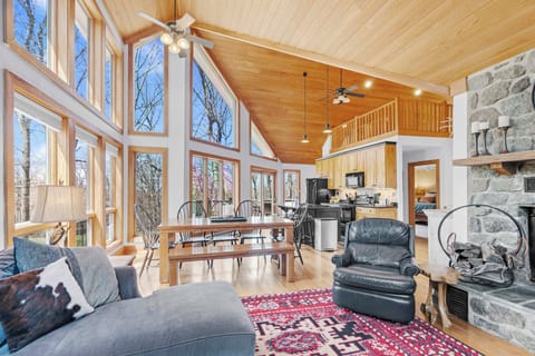 Wintergreen Resort Vacation Rental | 3BR | 3BA | 2,400 Sq Ft | Stairs Required