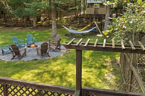 End your day by the fire pit—perfect for warmth, laughter, and unforgettable moments with family and friends.