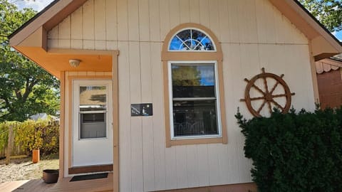 Lighthouse Inn