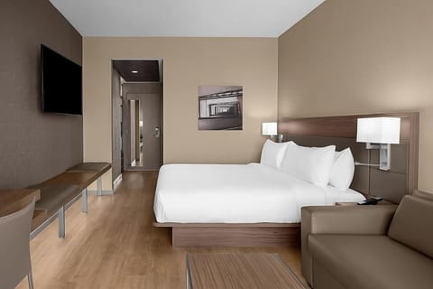 Unit with 1 King bed