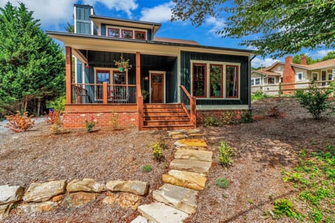 Welcome to Cozy Craftsman!