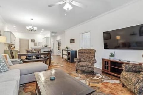 open floor plan so everyone can interact