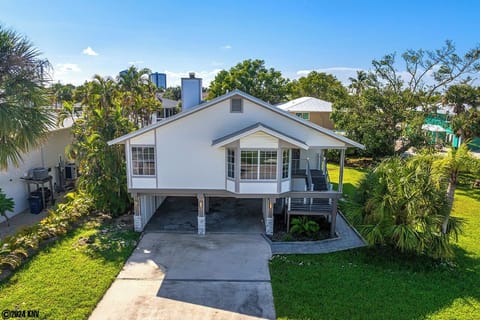 This Island Cottage on St. Peter's Drive is just a short walk to 7 miles of sugar white sandy beaches