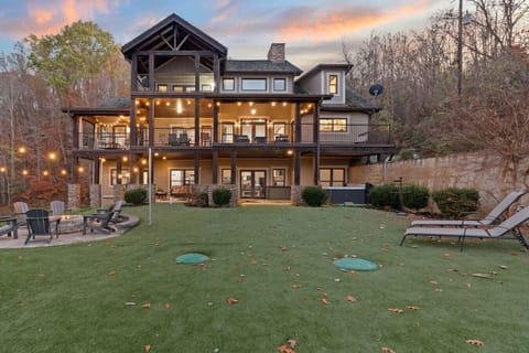 Beautiful luxury lake house located in the Smoky Mountains.
