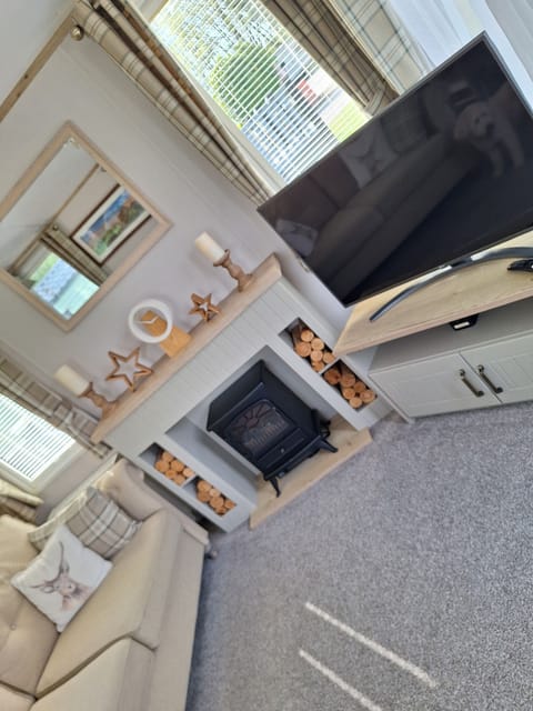 Living Room / Lounge