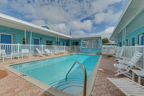 Madeira Beach Vacation Rental | Studio | 1BA | 2 Steps Required | 209 Sq Ft
