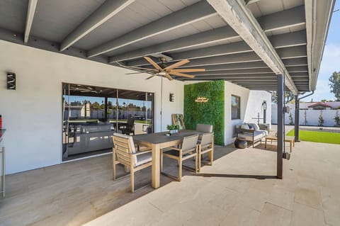 Outdoor Seating