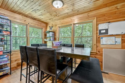 Open Concept Dining Area