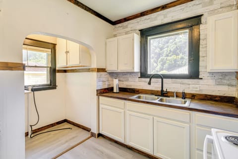 Kitchen | Cooking Basics | Drip Coffee Maker